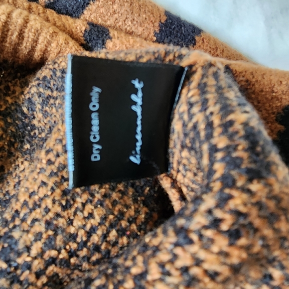 NWT Line & Dot Rilke Tunic - Small - Picture 11 of 11